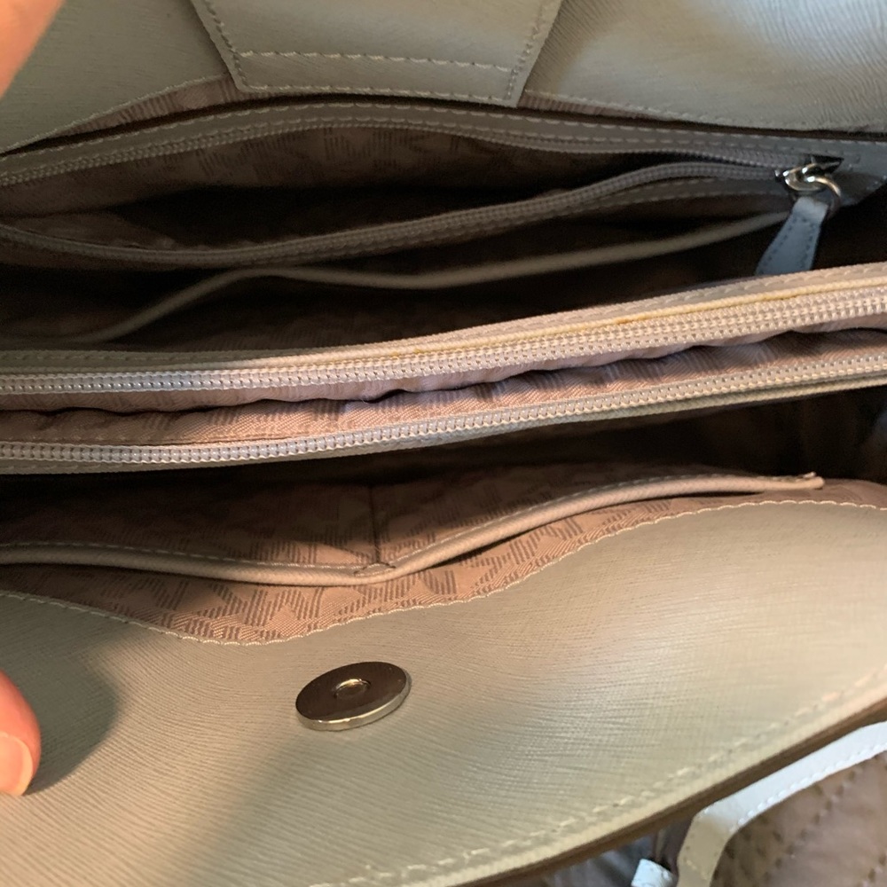 Handbag - Picture 4 of 6